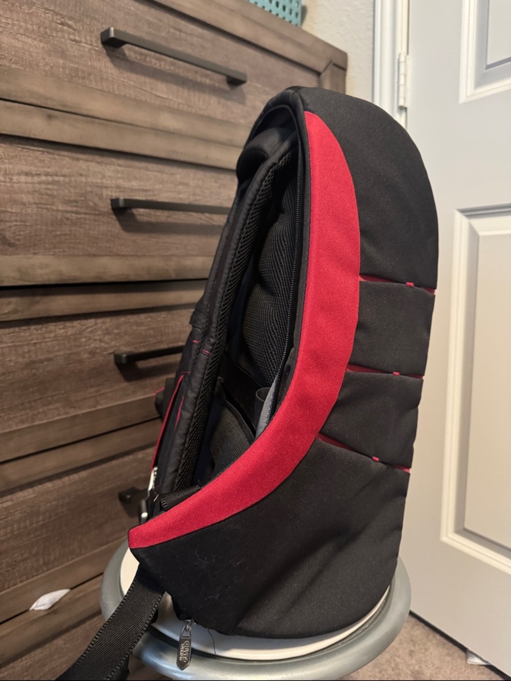 Men's Black and Red Sling Backpack - Sleek Everyday Carry
